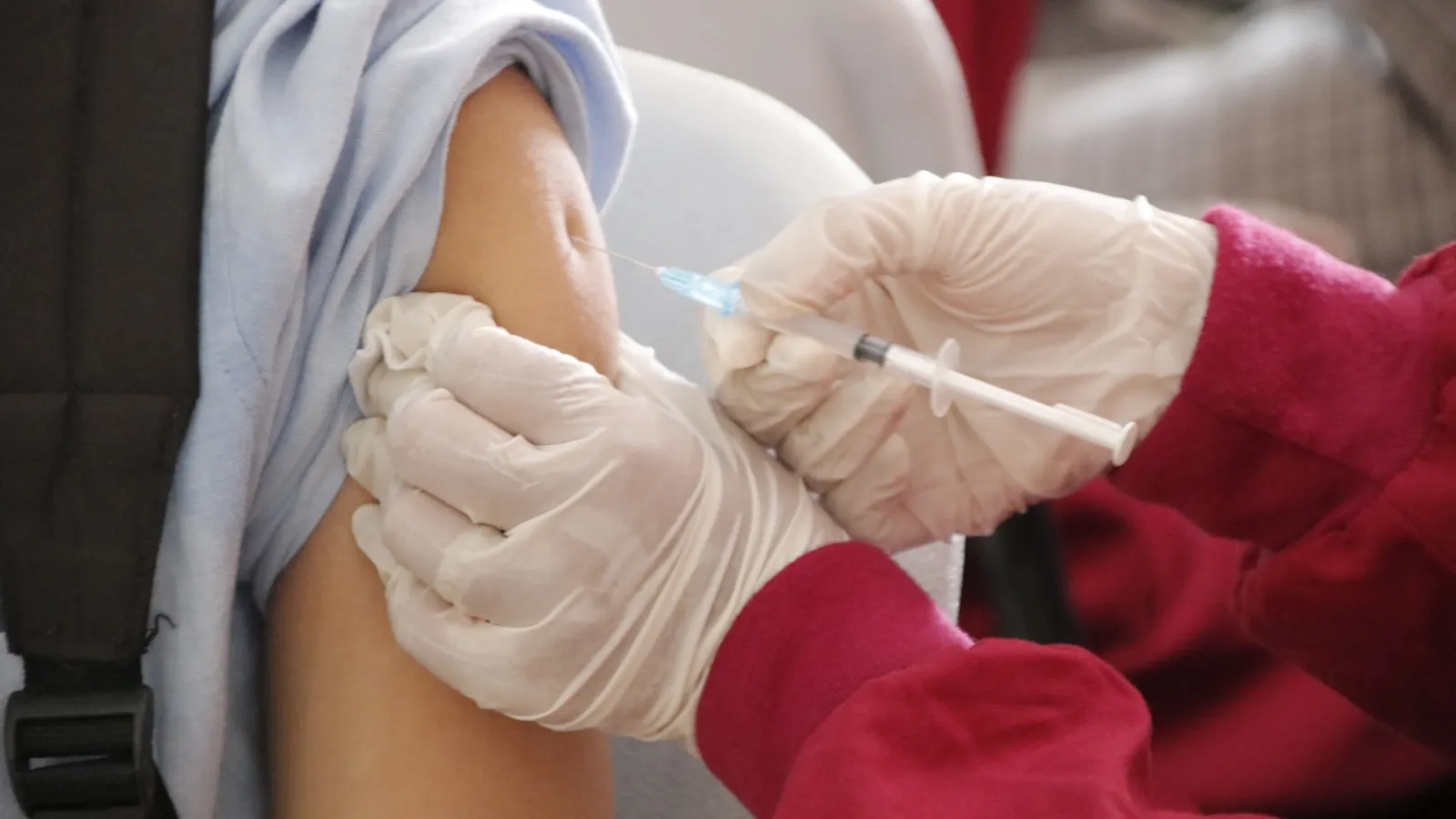 Hepatitis B vaccination: protection, duration and checking